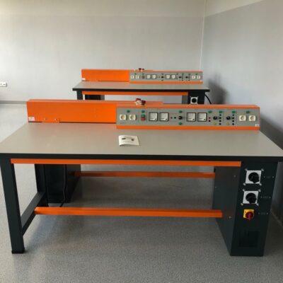 Dostawa wraz z montażem stołów elektrotechnicznych BZO-20D firmy Langlois do Zespołu Szkół Technicznych w Turku